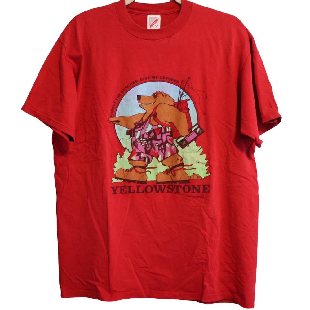 Vintage 1991 Yellowstone short sleeve tshirt. Size‎ L Jerzees